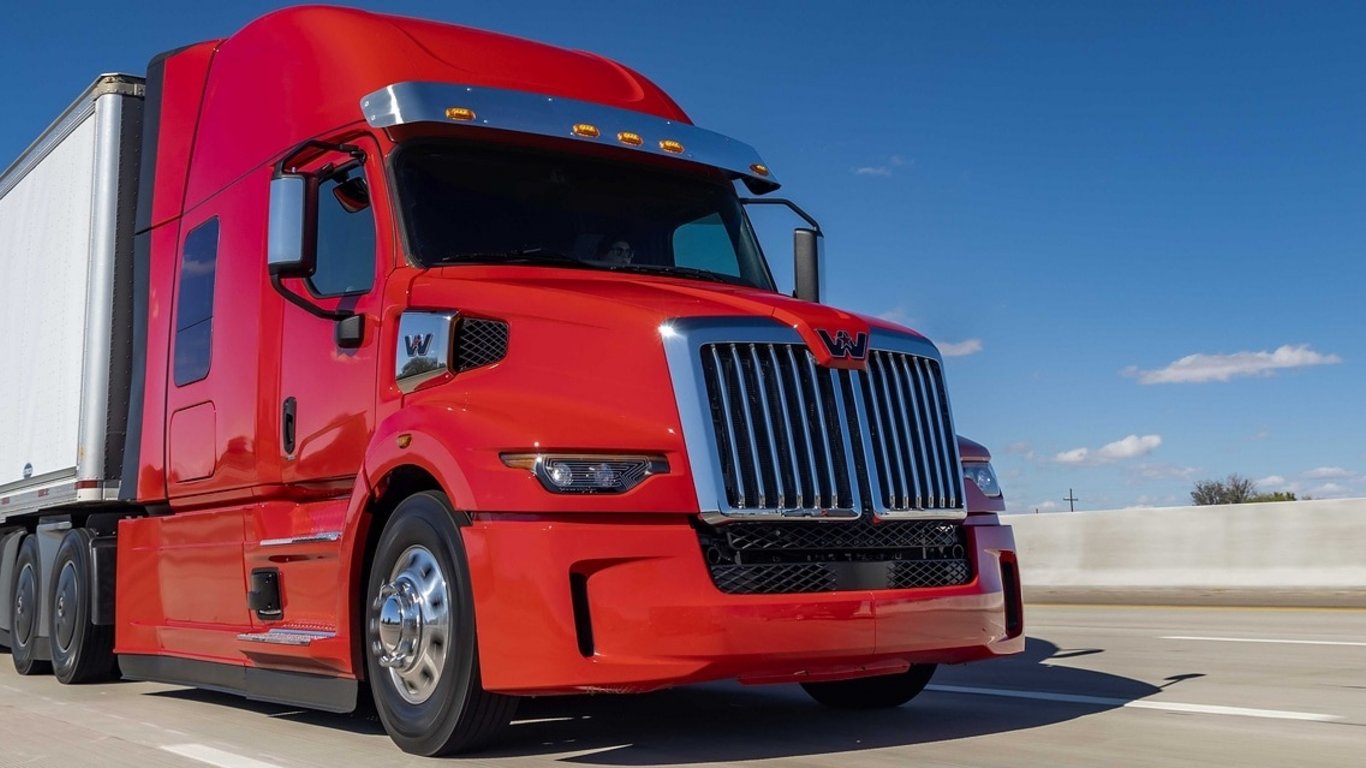 truck lockout in traffic